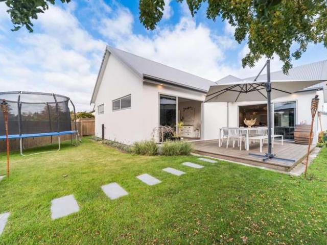 5 Heritage Place, Terrace End, Palmerston North City