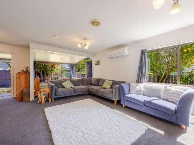 5 Holt Place, Waipukurau, Central Hawke's Bay