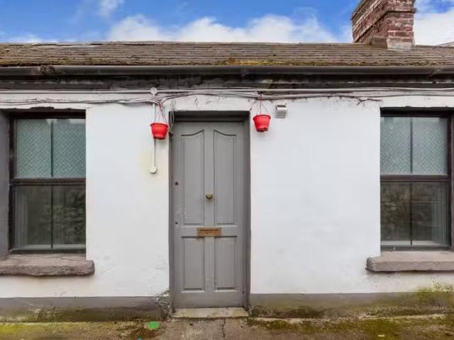 5 Irvine Cottages, Irvine Terrace, East Wall, Dublin 3, D03 HX61