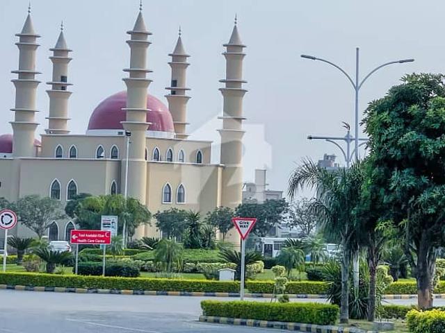 5 Kanal Main Road Farmhouse Plot For Sale In Gulberg Greens Block D Islamabad Prime Location &Ideal Investment Opportunity