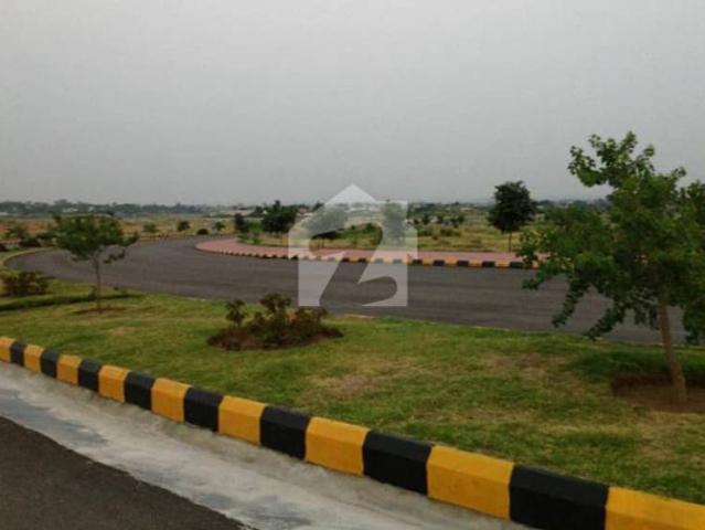 5 Kanal Corner Farmhouse Plot For Sale In Gulberg Greens | Prime Location | Ideal Investment
