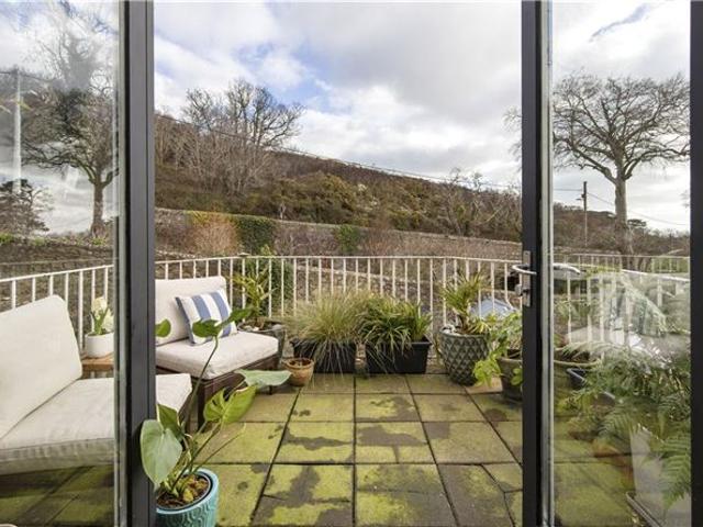 5 Killiney Hill Cottages, Killiney, Co. Dublin Lisney Sotheby's International Realty Dalkey 4905 MyHome. Ie Residential
