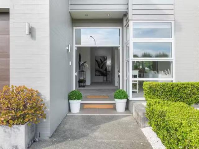 5 Kinmont Rise, East Tamaki Heights, Manukau City