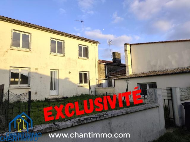 5 Kms de CHANTONNAY maison à rénover