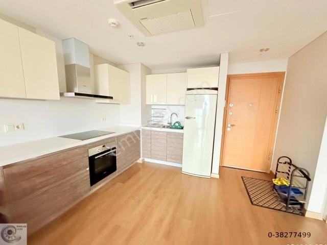 5.levent Torunlar Sitesinde 1+1 Resıdence Bloğunda Kiralık Daire Havuz Manzaralı
