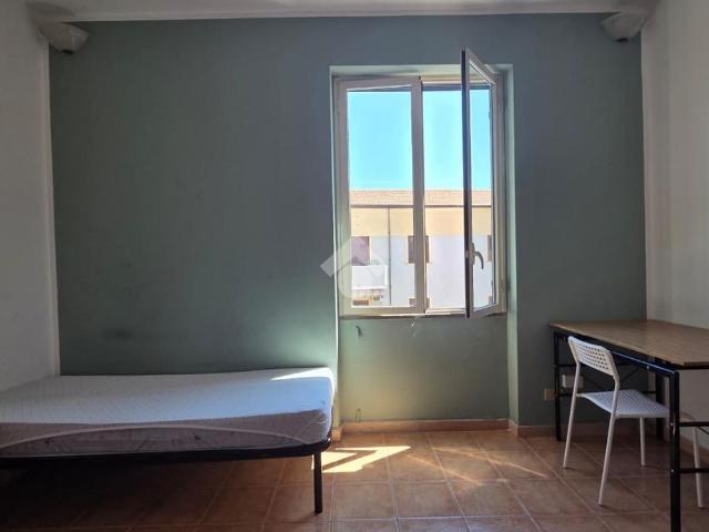 5 locali in affitto