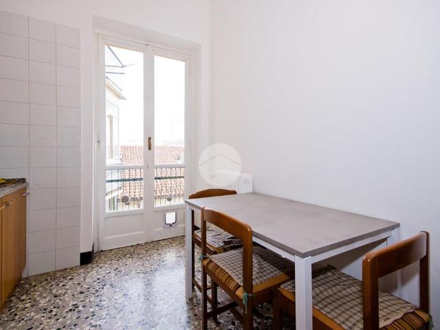 5 locali in affitto