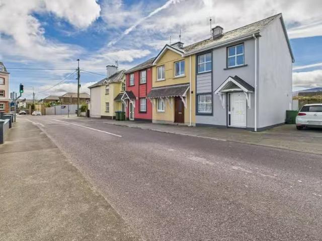 5 Low Field Apartments, Lower Basin View, Tralee, Co. Kerry, V.