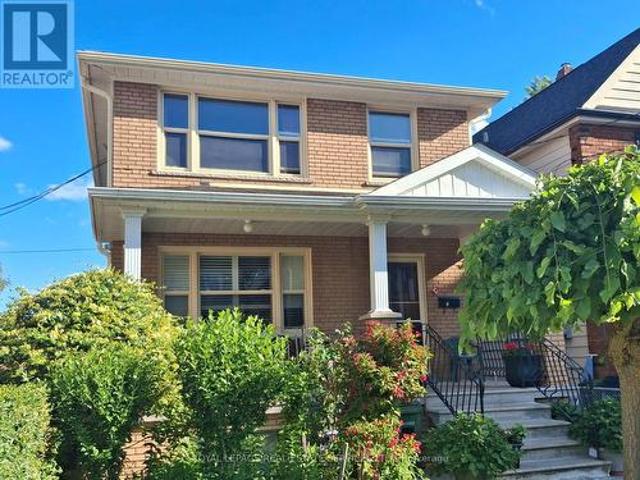 5 Pendrith Street, Toronto, ON, M6G 1R6 house for lease | Listing ID W13472 | Royal LePage