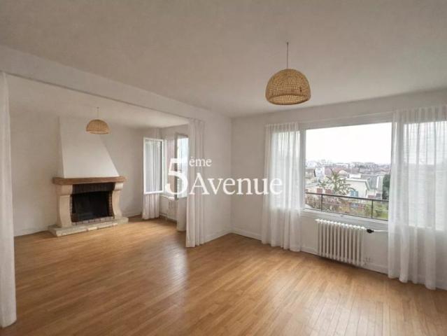 5 pièces 88 m2 COEUR DE VILLE LA VARENNE