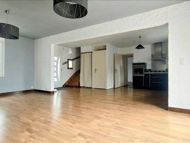 5 pièces 107,76 m² RDC Colocation non autorisée