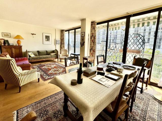 5 pièces traversant avec balcon
