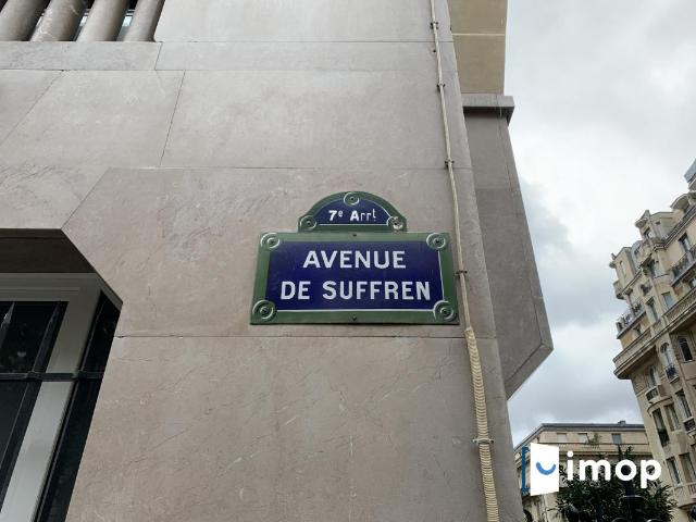 5 pièces à deux pas de la Tour Eiffel