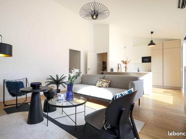 5 pieces avec grande terrasse