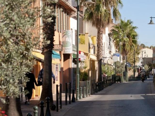 5 pièces comme une maison de 136m2, centre ville, terrasses