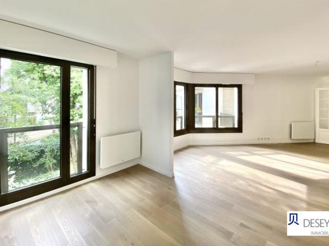 5 pièces refait à neuf + Balcon + Parking + Cave