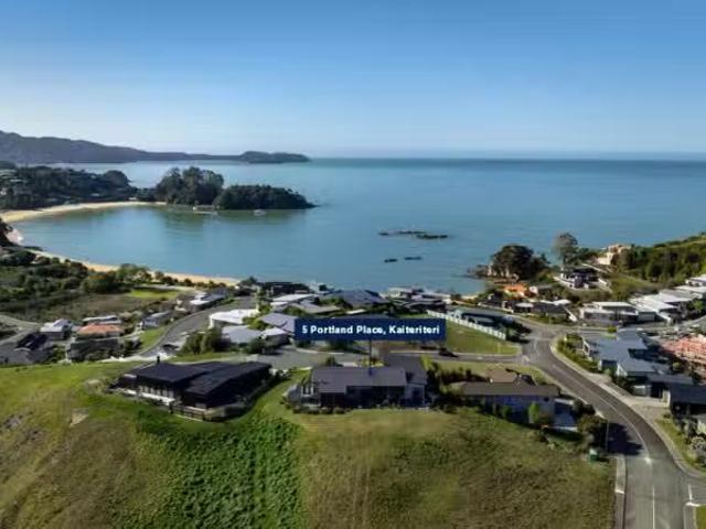 5 Portland Place, Kaiteriteri, Tasman