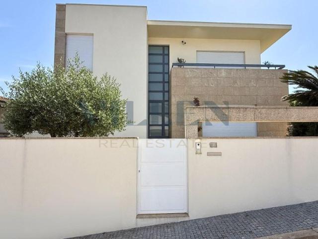 5 quarto, Trofa Trofa 103096708