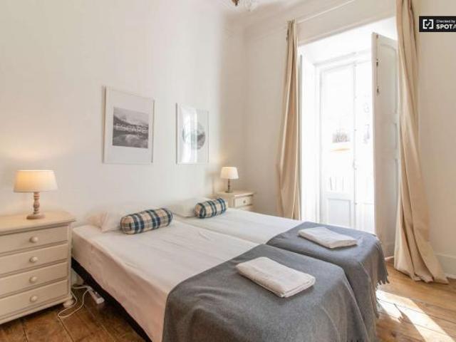 5 quarto, Lisbon Lisbon 1000 033 LS56545387