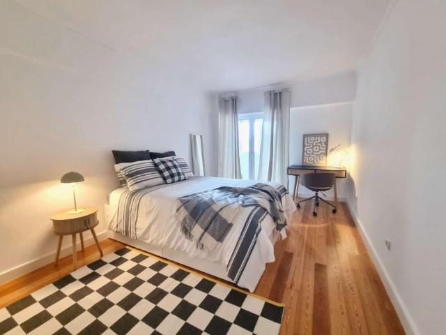 5 quarto, lisbon lisbon 1050 000 LS99939242