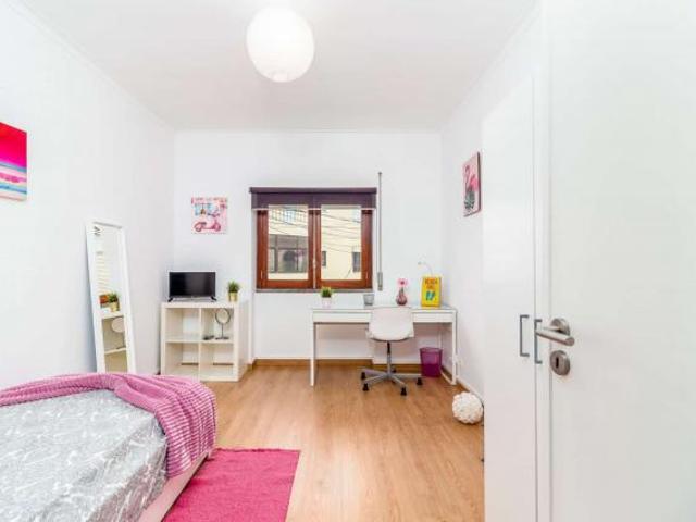5 quarto, Lisbon Lisbon 2775 LS83131360