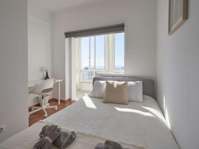 5 quarto, Lisbon Lisbon 2800 300 LS80988053