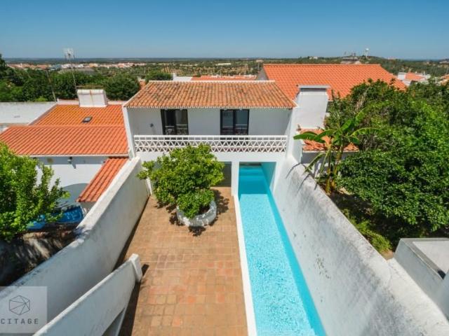 5 quarto, Mora Mora 104295317