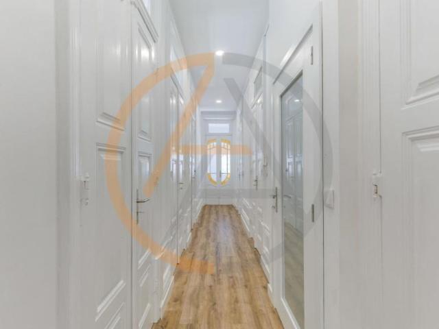 5 quarto, Porto Matosinhos 4460 LS102883304
