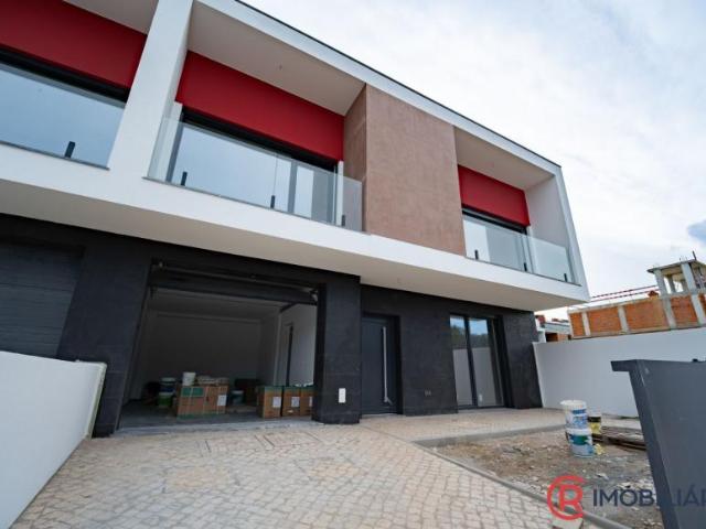5 quarto, Setúbal Moita 2860 104400698