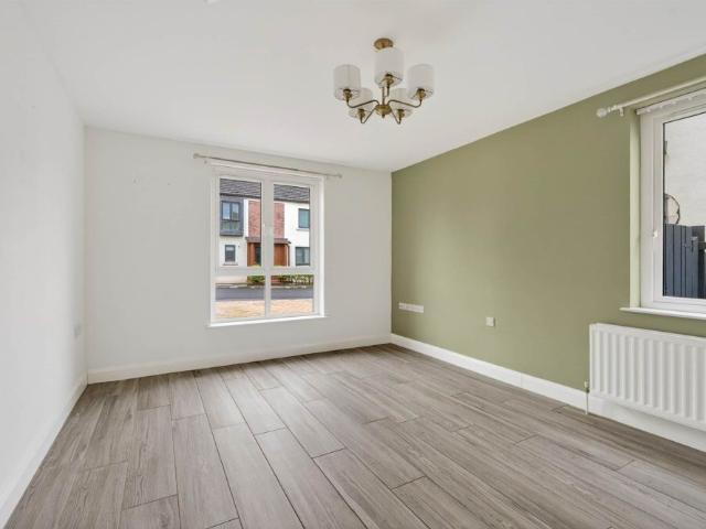 5 Quay Meadows, LISBURN, BT27 5FL