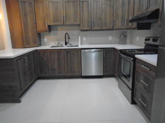 5 ½ Rénové Papineau 5 électros inc. Montréal LIBRE