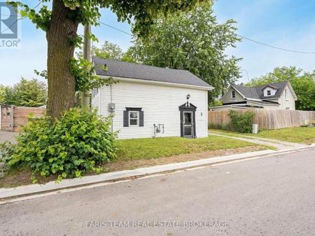 5 Robert Street, Barrie, ON, L4N 3H2 house for sale | Listing ID S13552 | Royal LePage
