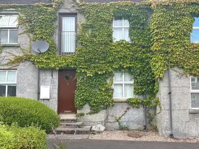 5 Roden Court