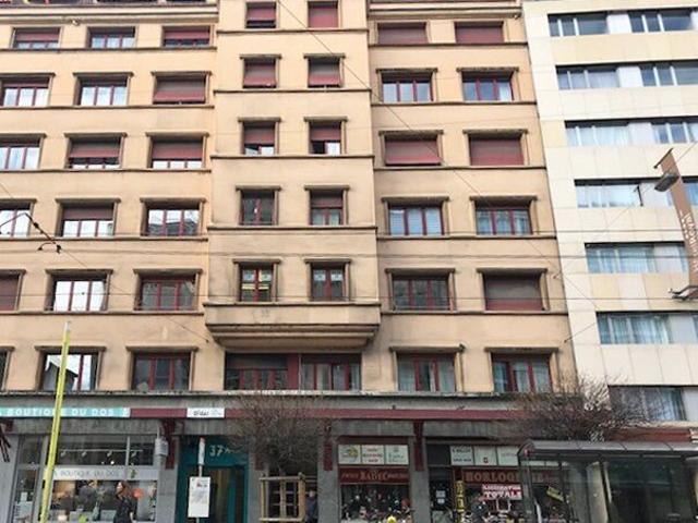 5 room apartment on the 6th floor