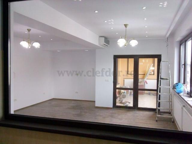 5 room Apartment for rent, Aviatiei area