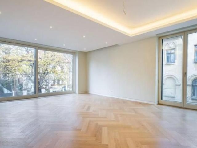 5 room apartment with terrace | luxury building | Aviatorilor