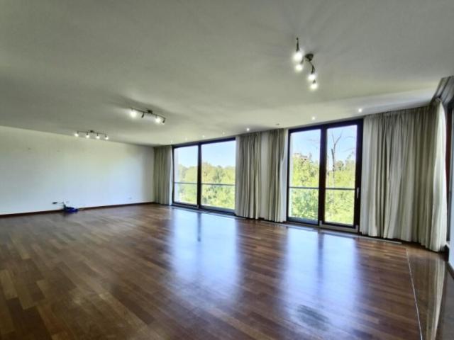 5 room apartment | 209 sq m | 2 parking spaces | aviatorilor area