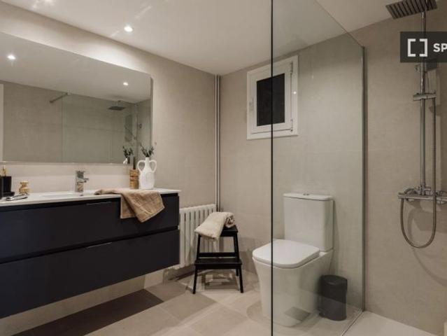 5 room luxury Flat for rent in Barcelona, Spain