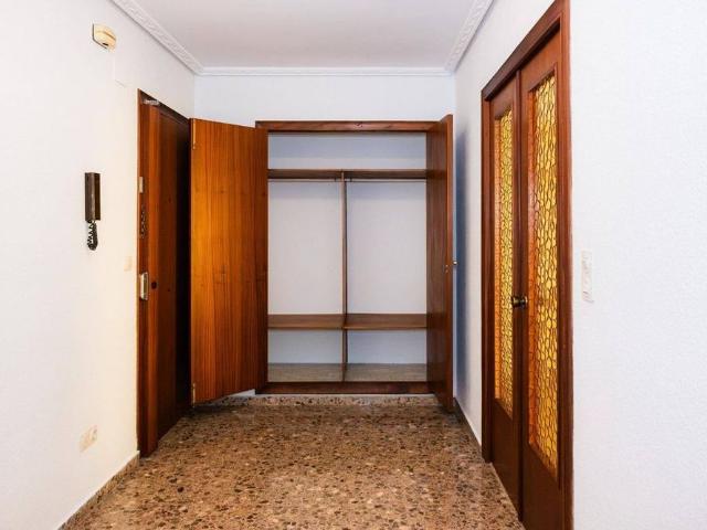 5 room luxury Flat for rent in Valencia, Spain