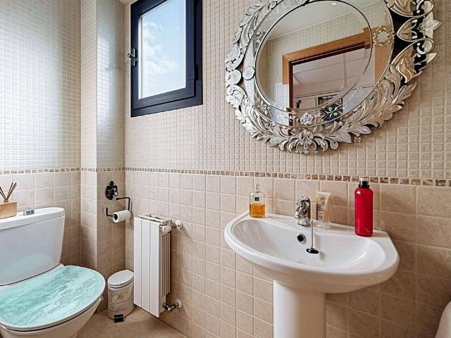 5 room luxury House for rent in Godella, Valencia