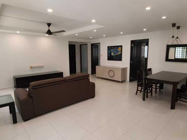 5 Room Unit @ Choa Chu Kang Central 352! NO AGENT FEES!