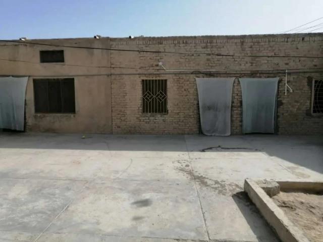 5 rooms corridor kitchen guest room attached bath. 2 separate washroom Quetta ID 06577