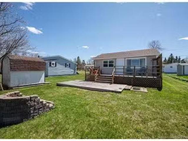 5 Ste Marie St, Grand Barachois, NB, E4P 8N4 house for sale.