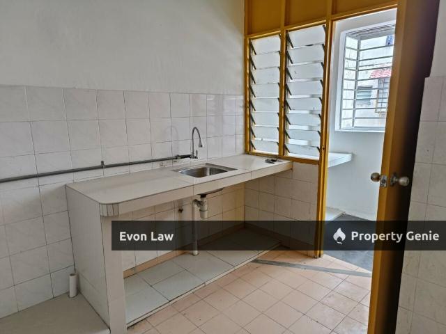 5 Storey Inang Apartment