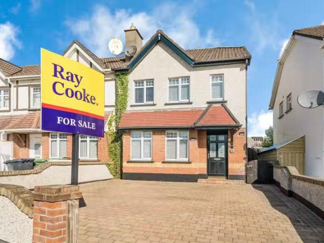 5 Saddlers Avenue, D15 H9YF, Mulhuddart, Dublin 15 is for sale