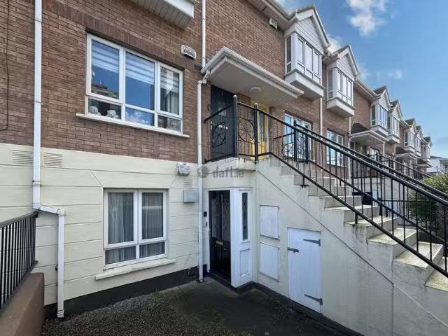 5 Saddlers Court, Ardee Road, Rathmines, Dublin 6 is for rent