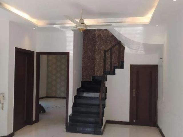 5 Slightly used House For Sale In Xx Block Phase 3 Lahore DHA City ID 52826
