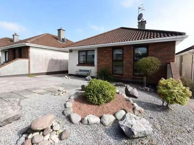 5 Somerville, Church Road, Carrigaline, Co. Cork, P43PK60 is f.