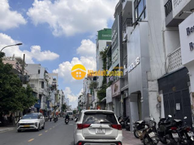 5 tầng, hẻm xe hơi thông, gần mặt tiền huỳnh văn bánh, 49m2, ngang 4m, nở hậu, 12 tỷ hơn