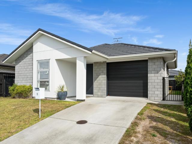 5 Tamapahore Boulevard, Papamoa Beach Tremains Real Estate Ltd
